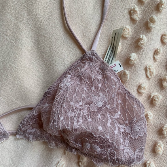Free People Bralette (New) - Lilac floral lace - size medium (Not used!) - Picture 4 of 12